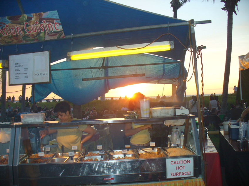 Mindil Sunset Markets in Darwin | Mindil Beach Markets in tropical Darwin